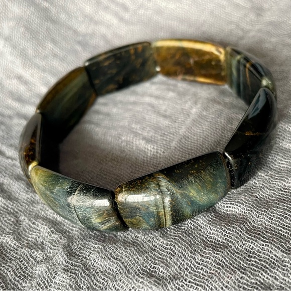 Blue Tiger’s Eye Stretch Bracelet - Picture 1 of 13